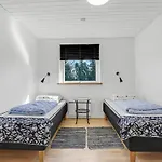 Stunning In With Kitchen Hébergement de vacances
