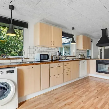 Stunning In With Kitchen Σπίτι διακοπών Sæby